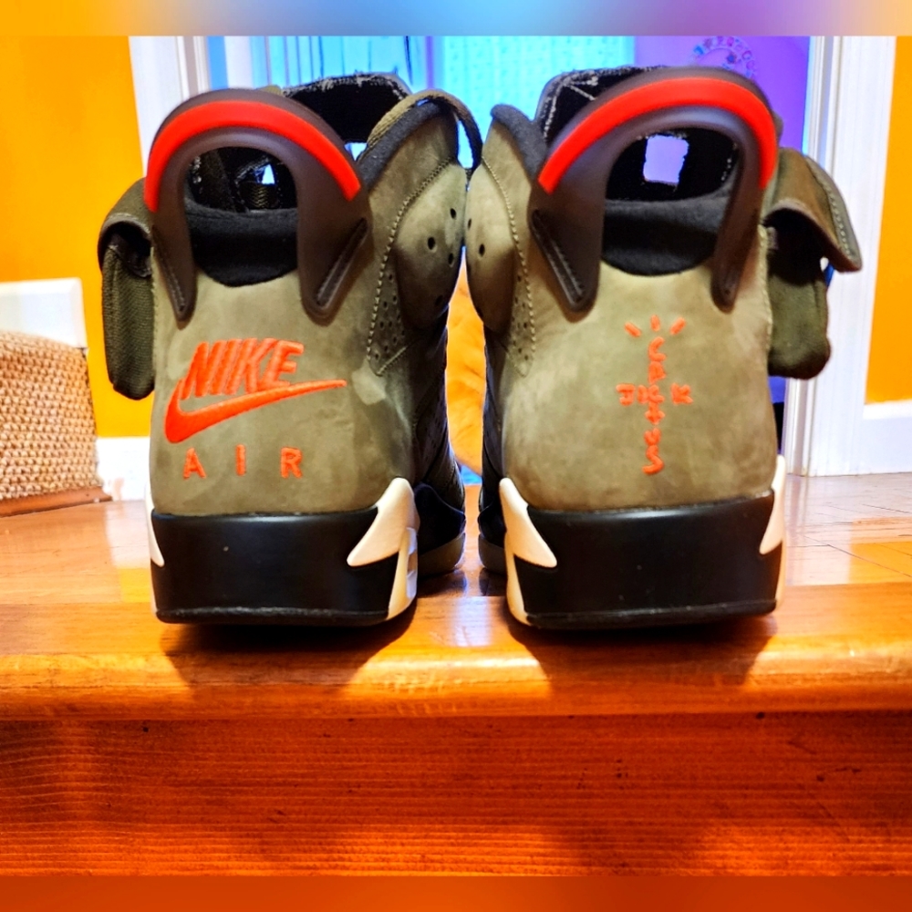 CACTUS JACK RETRO JORDANS